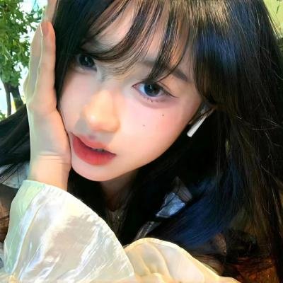 女孩的灵缇犬